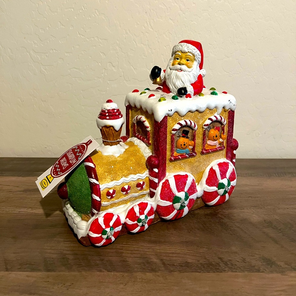 Sugarplum Dreams Gingerbread Theme Santa Train Car Musical LED Christmas Decor